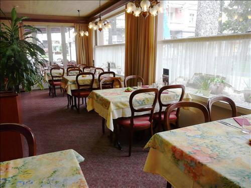 סן-מוריס La Dent-Du-Midi Hotel & Restaurant מסעדה תמונה
